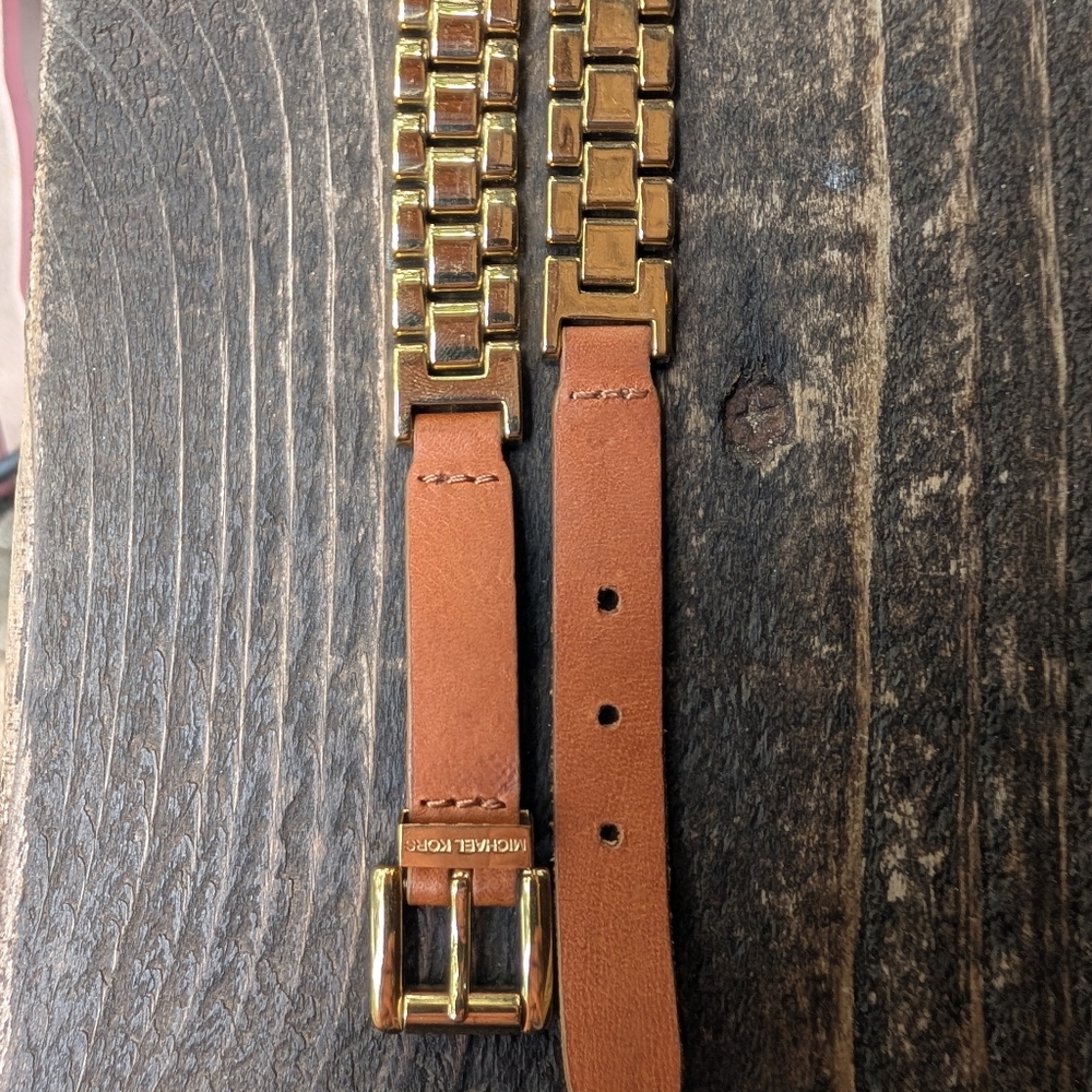 Michael Kors Long Square Link Chain Yellow Gold Tone Metal Thick 3D Leather - Picture 6 of 10